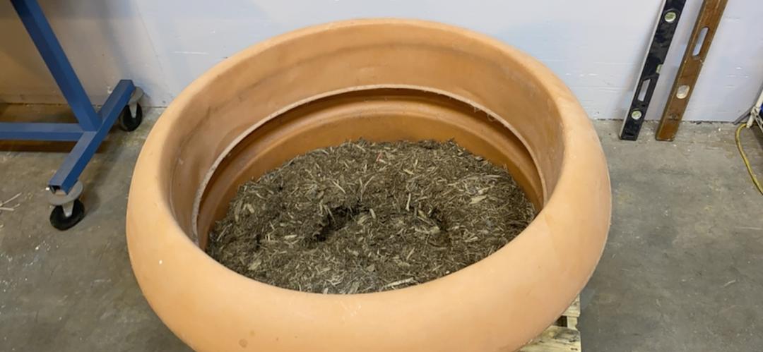 *Pickup Only* Jumbo Flower Pot Planter(S6LLST4599)