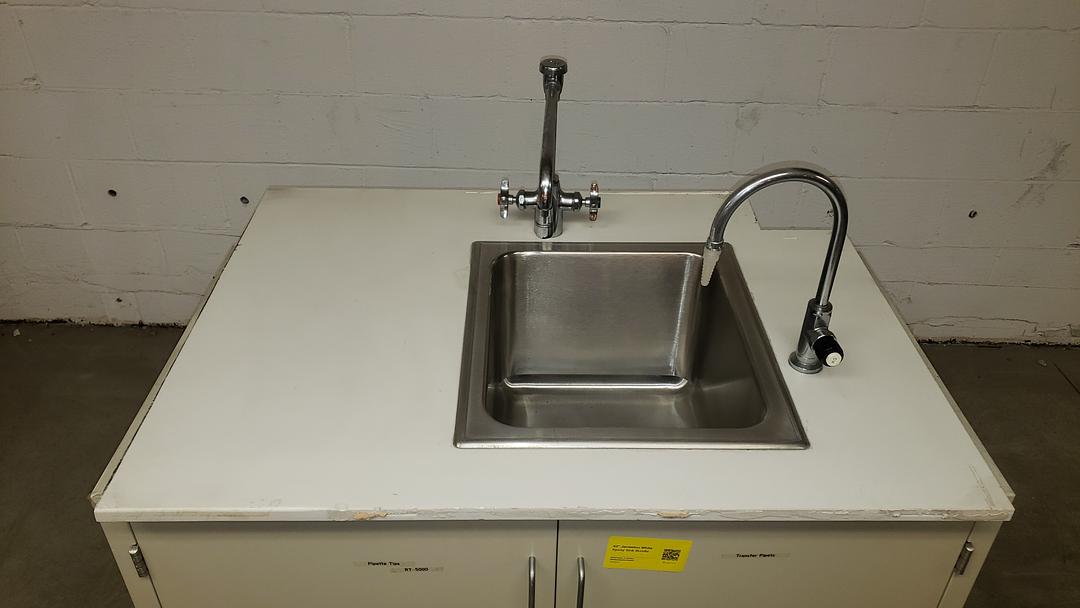 42" Jameston White Epoxy Sink Bundle(S6LLST7313)