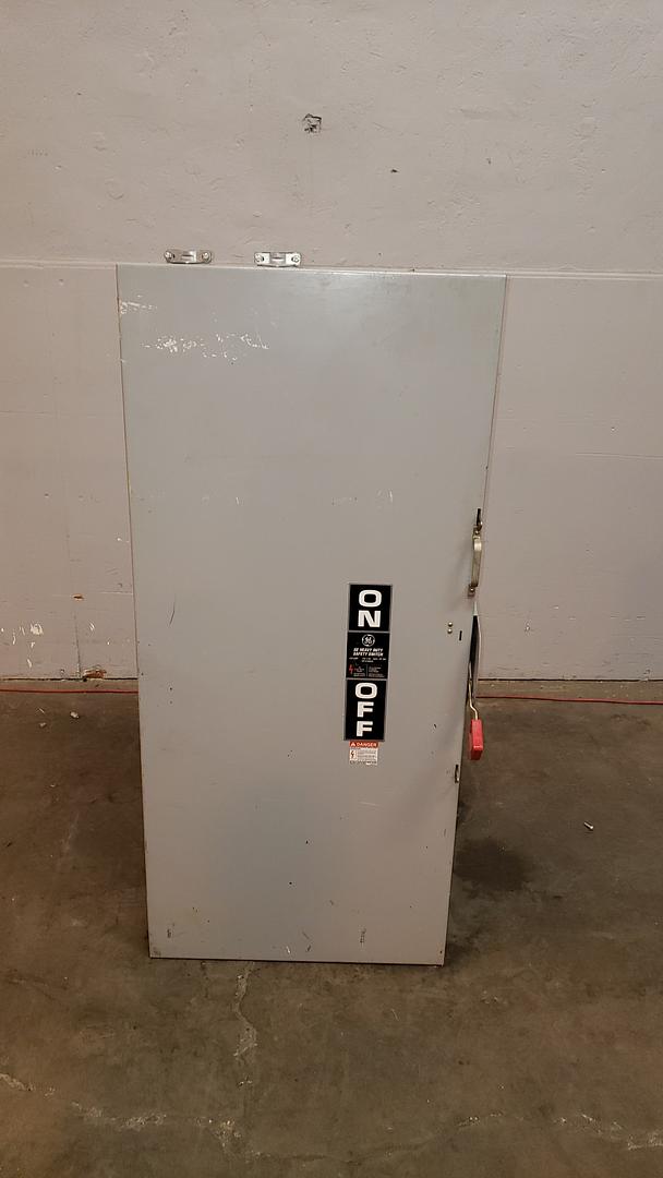600A 600 Amp GENERAL ELECTRIC Heavy Duty Safety Switch(S6LLST12176)