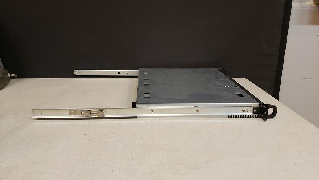 *Pickup Only* Lot of 2 Silicon Mechanics CSE-111 Server(S6LLST7612)