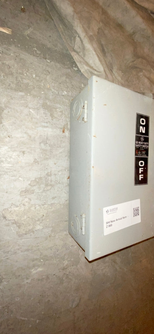 GE Heavy Duty Safety Switch 30A 600VAC TH3361(S6LLST3075)