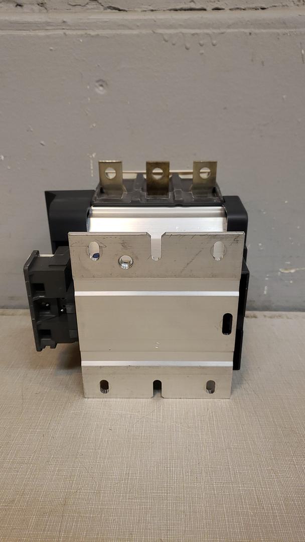 Schneider Electric LC1F185 Contactor in Box(S6LLST11229)