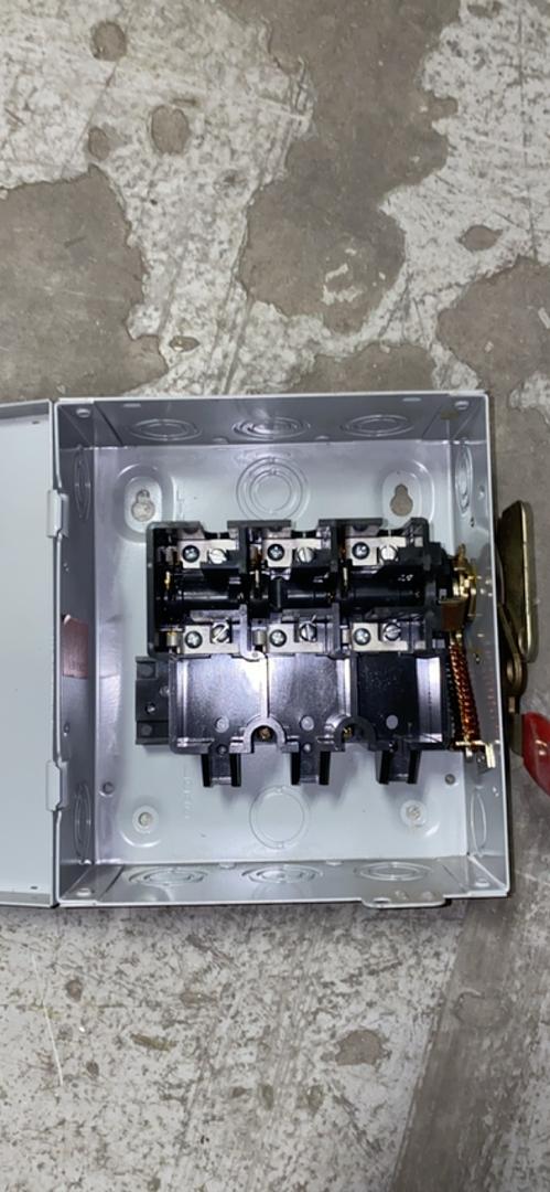Lot of 3 Siemens 30A General Duty Enclosed Switch(S6LLST4397)
