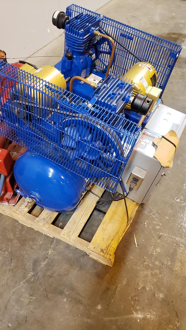 Quincy Air Compressor BMQTS3QCBDT '14 Dual 1.5HP Motor(S6LLST10592)