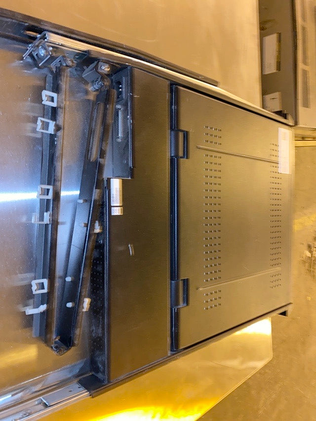 *Pickup Only* APC KVM Rack Access Terminal AP5017(S6LLST1050)