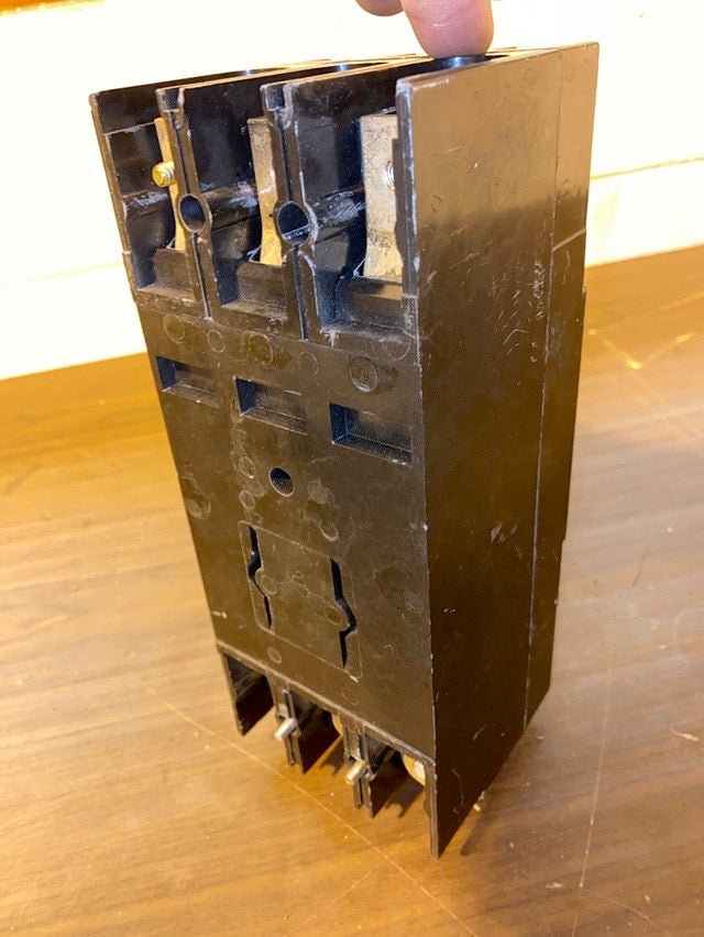 125A GE TFJ236125 Circuit Breaker(S6LLST1466)