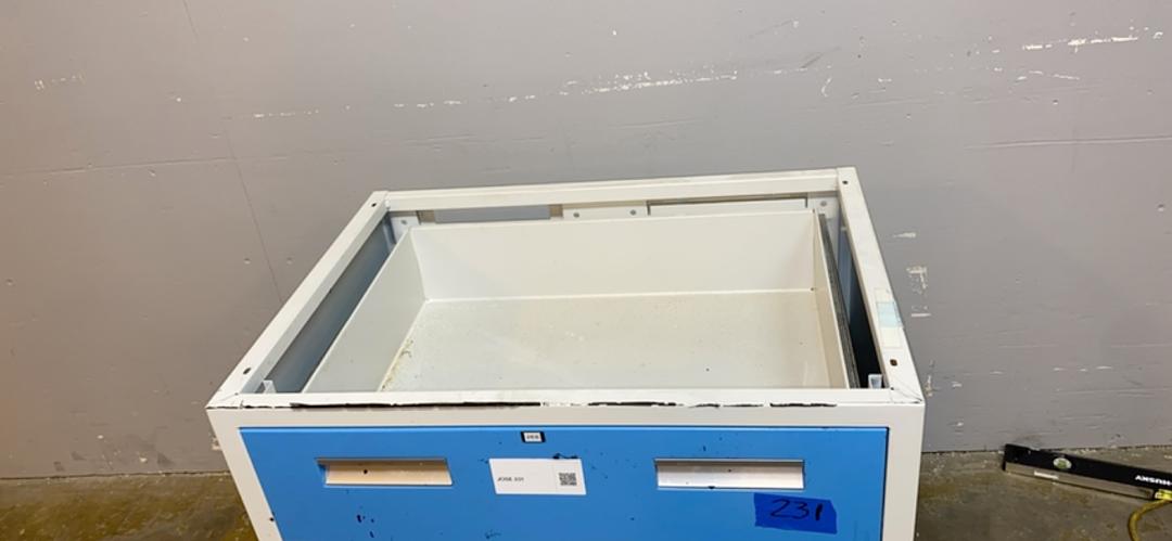 30" 4 Drawer Recessed Handles(S6LLST5142)