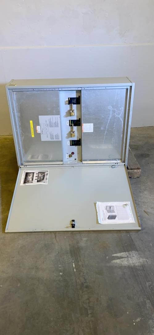 225a 208v MBP TOSHIBA Maintenance Bypass Unit 3 breaker (S6LLST4206)