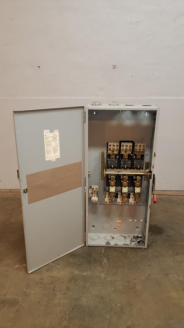 600A 600 Amp GENERAL ELECTRIC Heavy Duty Safety Switch(S6LLST12176)