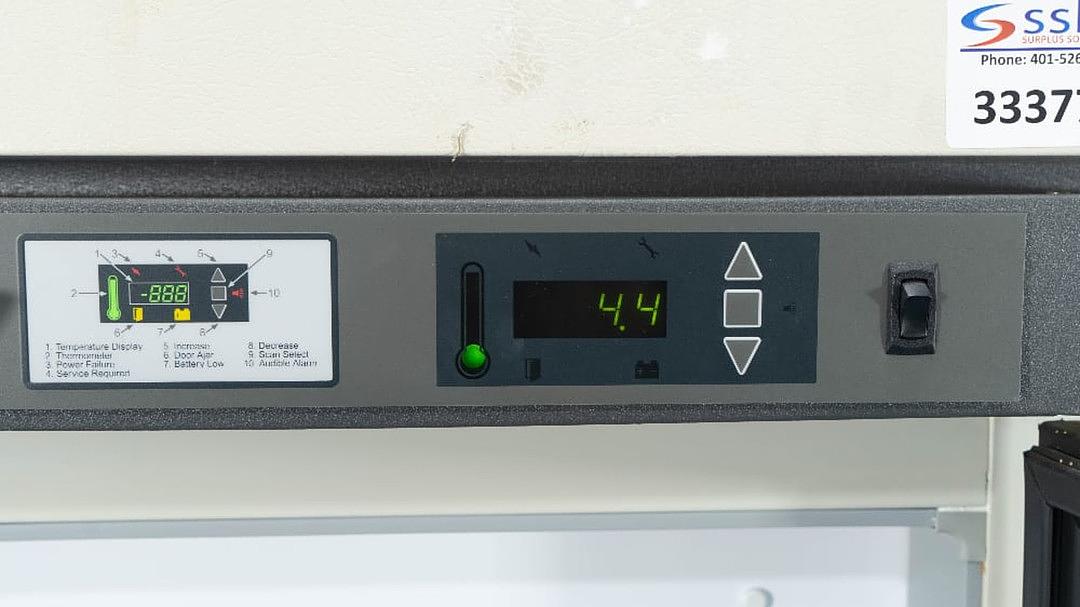 REVCO Kendro Lab Glass Door Refrigerator RPR2304A20 w/ shelves(S6LLST2257)