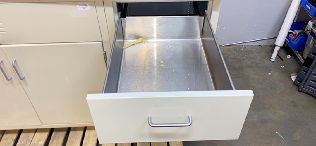 58x30x36" Jamestown Lab Casework W/ Sink(S6LLST6608)