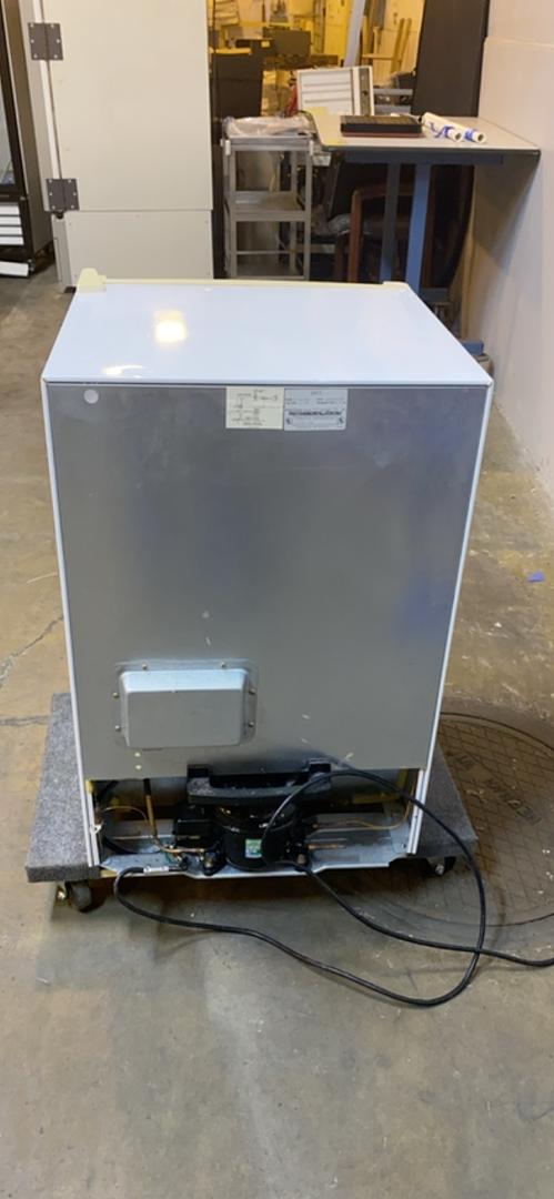VWR Lab Refrigerator SR-L4110W Tested 30° Under Counter(S6LLST5851)