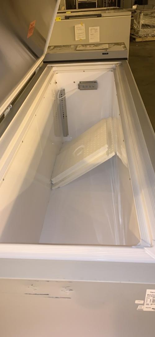AS-IS 8" Thermo Harris Chest Freezer AS-IS NOT WORKING(S6LLST6847)