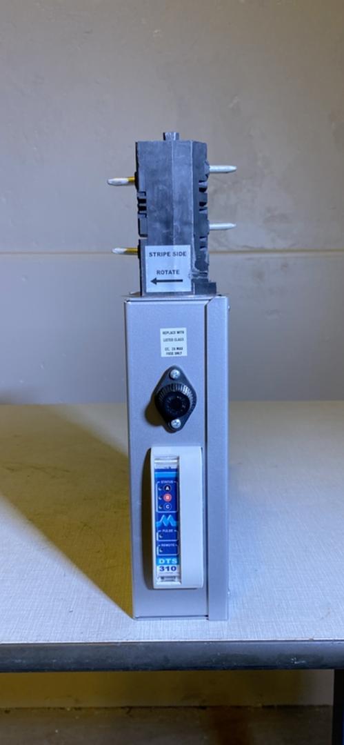 30A STARLINE Busway Tap Box 208/120v CBT5E28L6304M22R30/2(S6LLST4306)