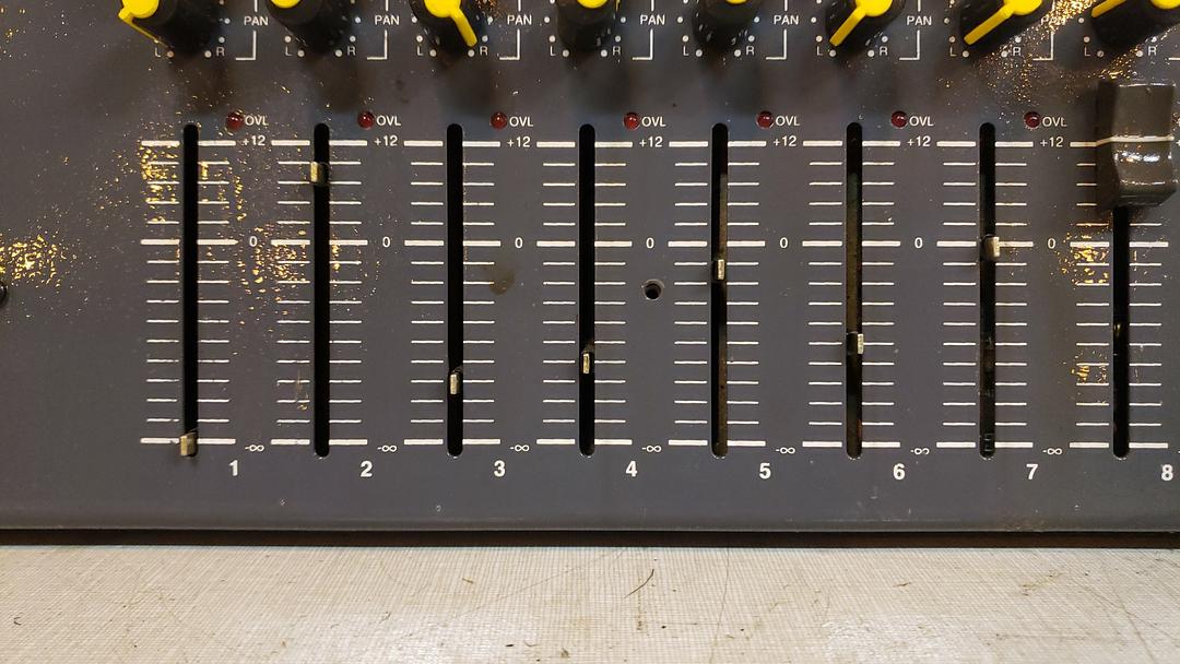 DOD Electronics 822 RM 8 Channel Professional Mixer MXR1(S6LLST10739)
