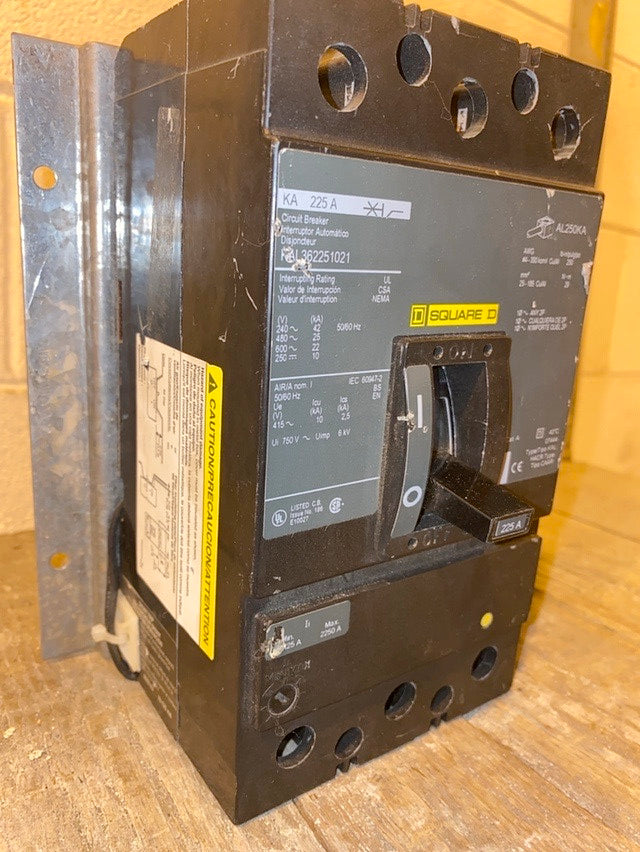 225A Square D Circuit Breaker KAL362251021(S6LLST1316)