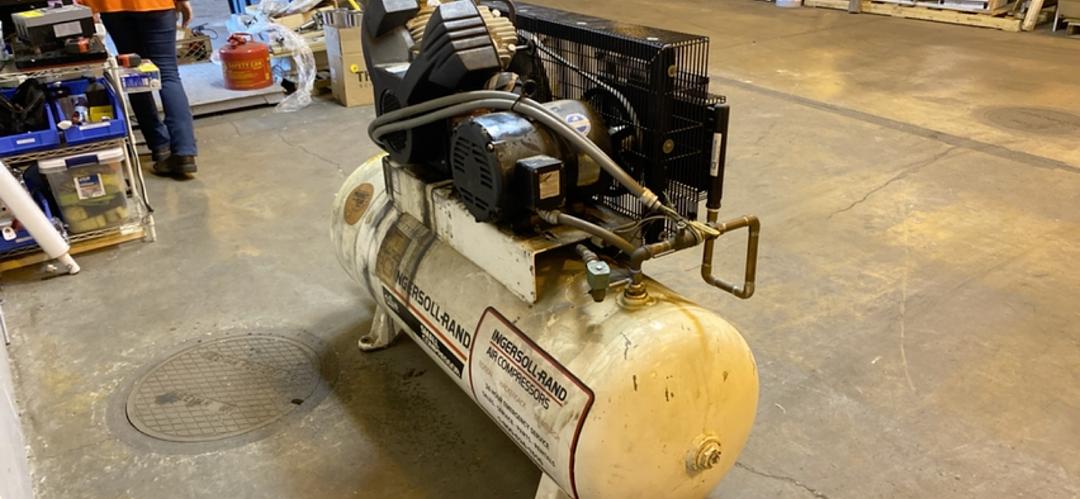 Ingersoll Rand 7 1/2 HP Horizontal Air Compressors Small Compression(S6LLST6549)