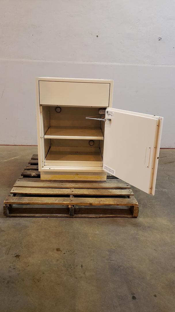 2' Flammable 12 Gallon Cabinet(S6LLST11568)