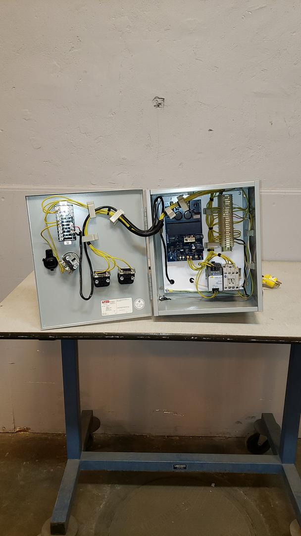 Allen Bradley 900-TC8 Temp Controller in Lockable Hoffman Enclosure(S6LLST10029)
