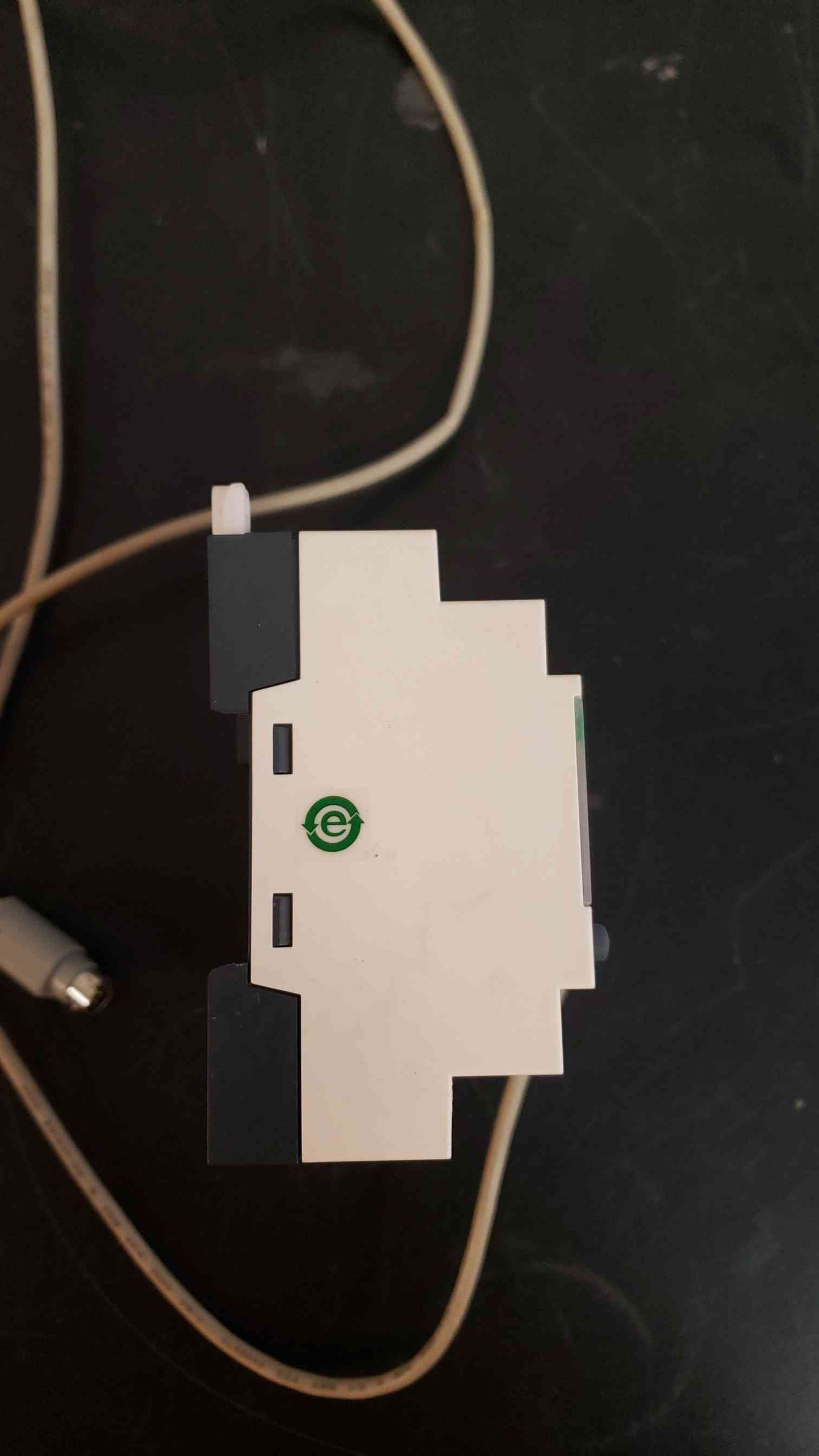 Schneider Electric SR2 B201BD Smart Relay (SKU: 2387AA)(2387AA)