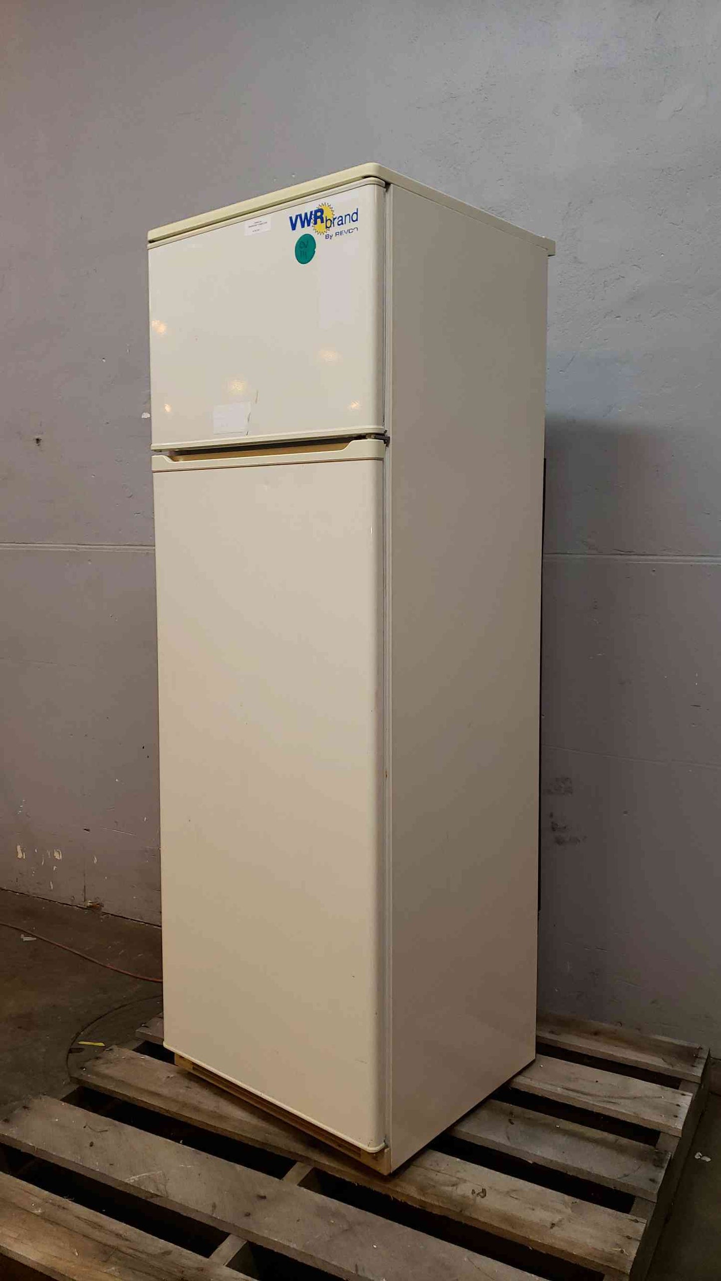 TESTED VWR Commercial Freezer / Refrigerator R415GA14 (1936AA)(1936AA)