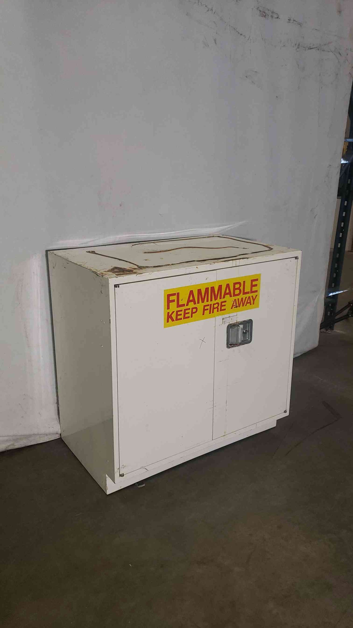 36x22x35 Flammable White Cabinet(100152)