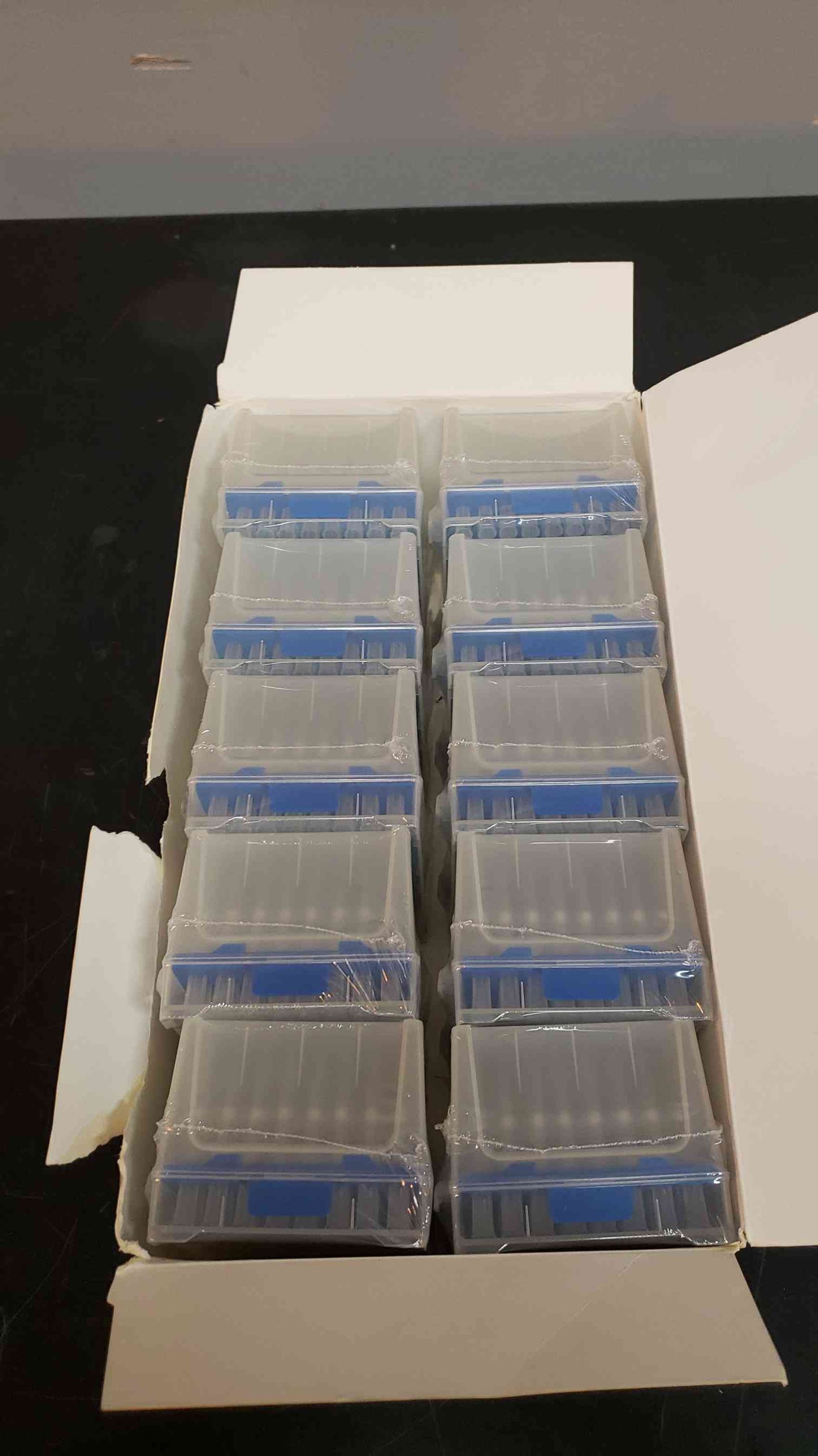 Lot of 4,800 20uL Moletek Tips, 50 containers/box-96 pcs/container ASP-MT-20-96