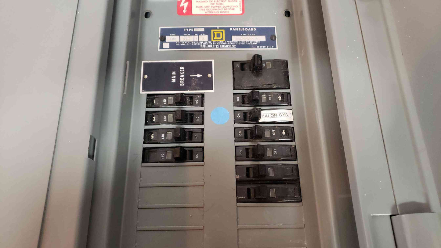 NQOB 100A 120/240 Square D Small Panel Box Single Phase(100813)