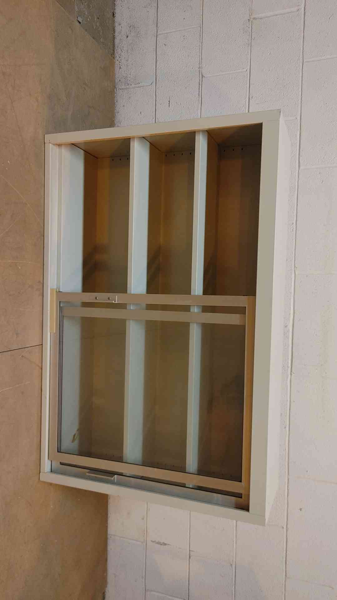 47" Glass Door Overhead Cabinet (Q16600)(Q16600)
