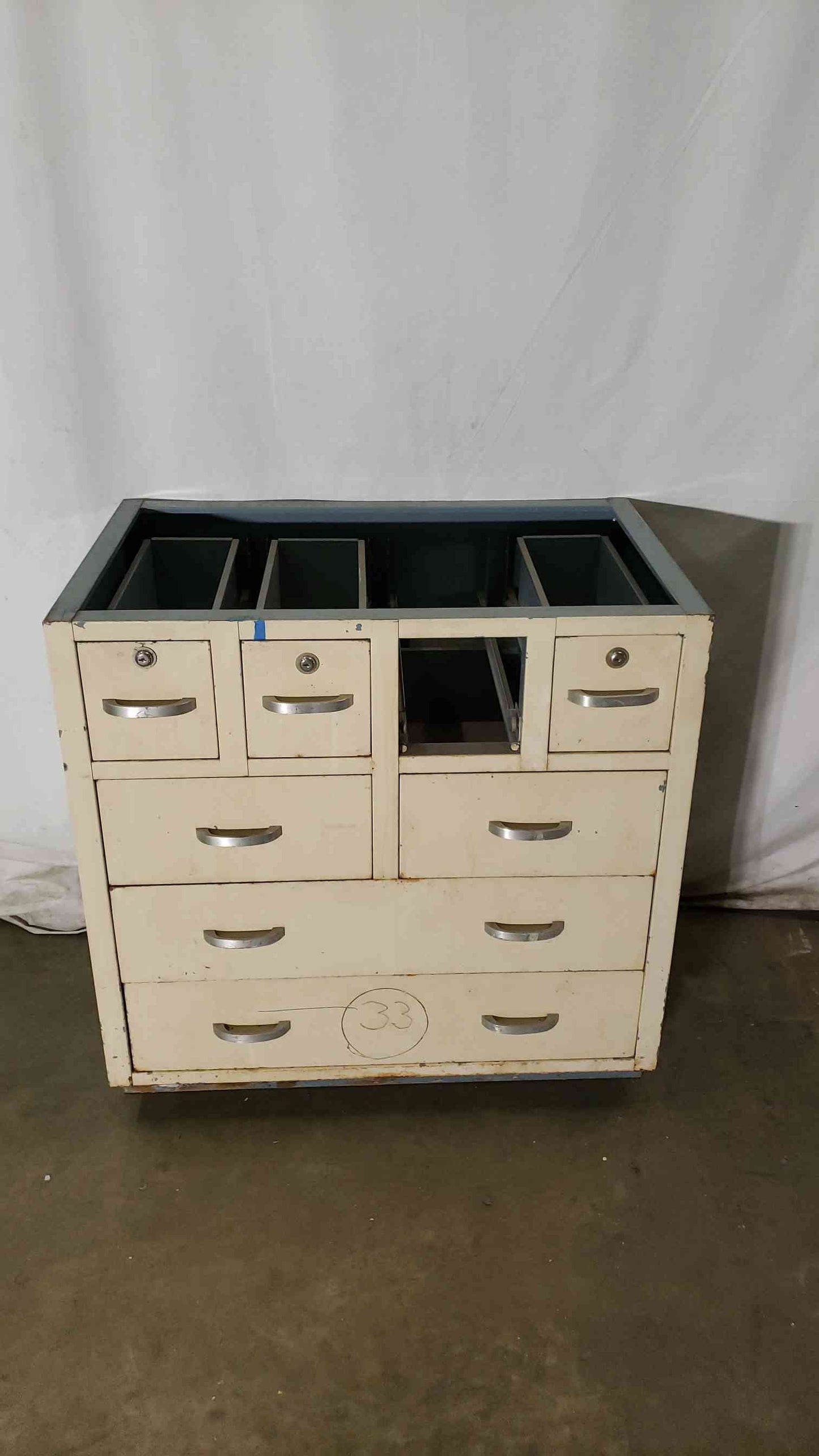 35x22x35 8 Drawer Casework(100552)