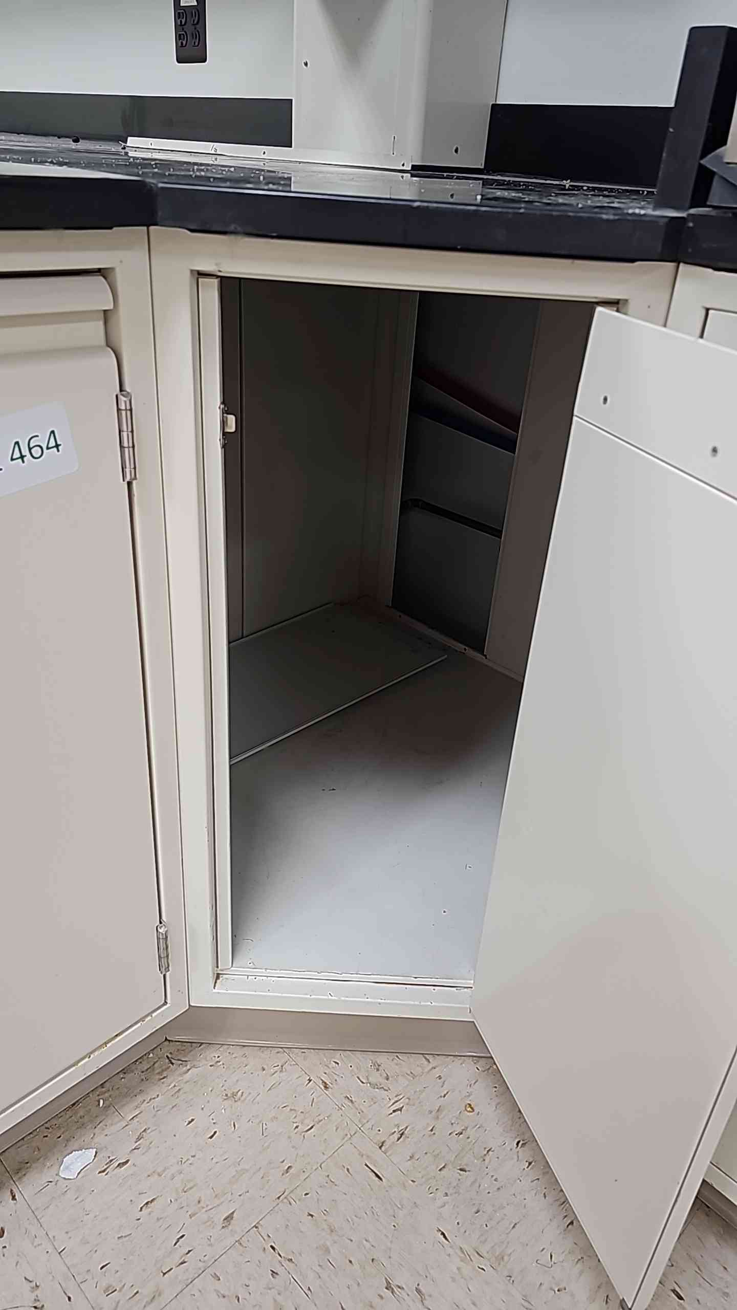 3' Recessed Cabinet Corner (SKU: 5410AA)(5410AA)