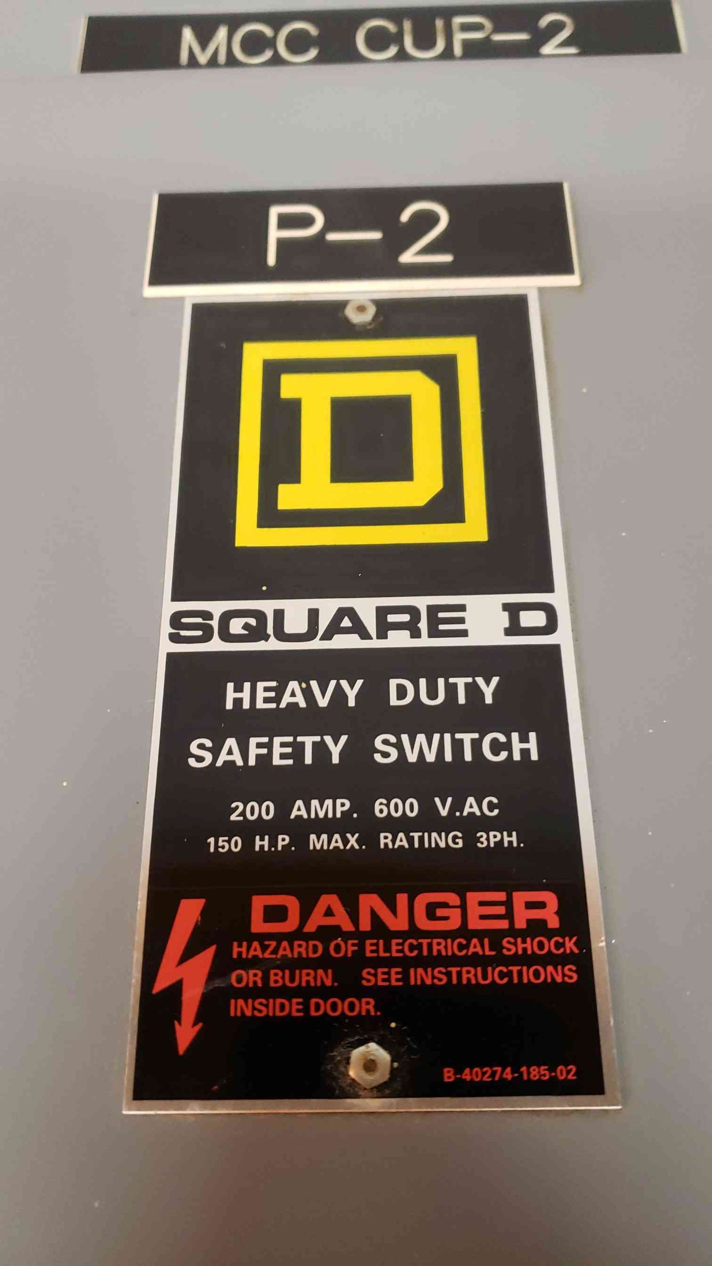 200A Square D 200 Amp Heavy Duty Safety Switch HU364 (SKU: 4956AA)(4956AA)
