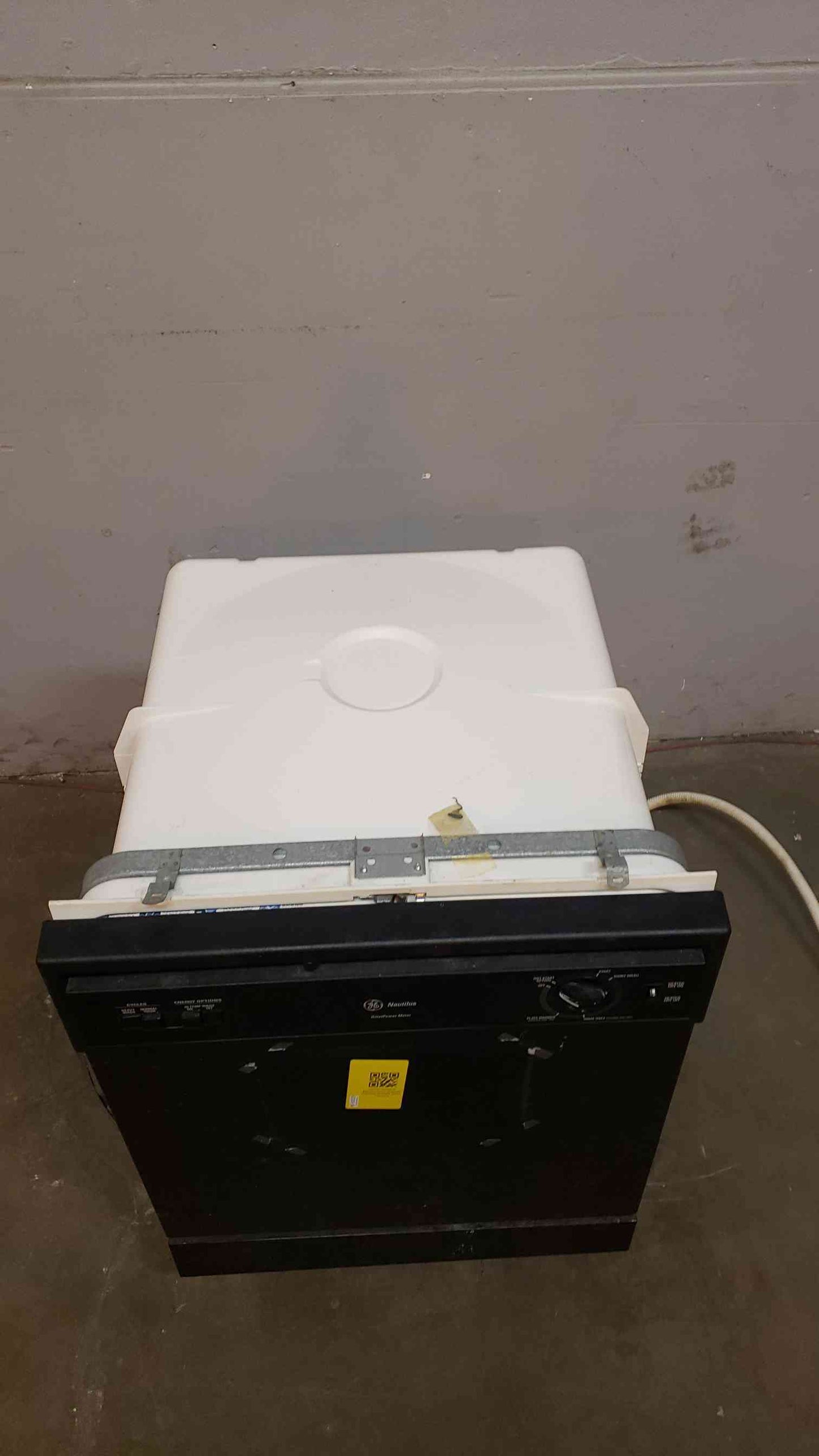 General Electric Dish Washer GSD2625F00BB(1494AA)