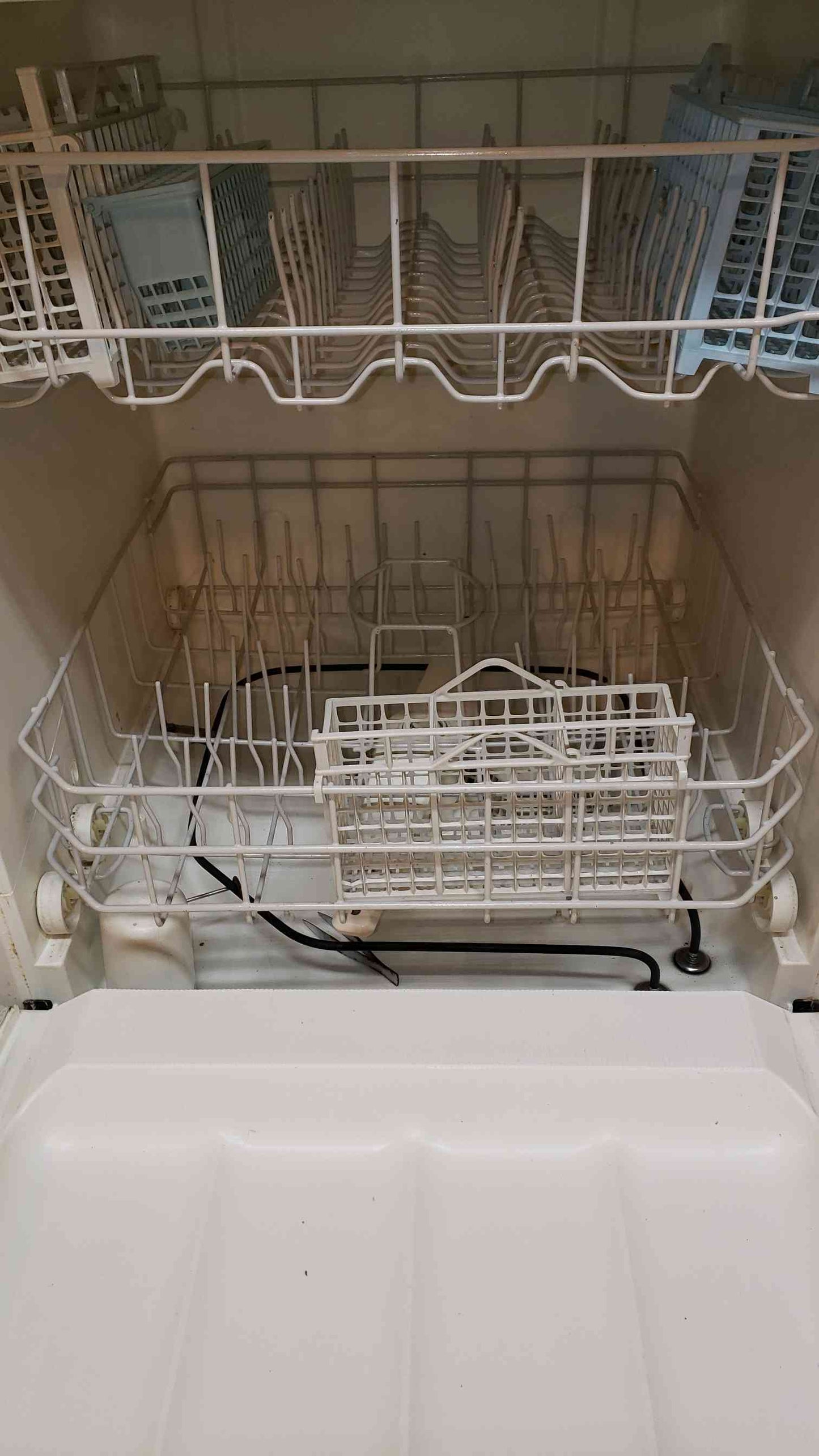General Electric Dish Washer GSD2625F00BB(1494AA)