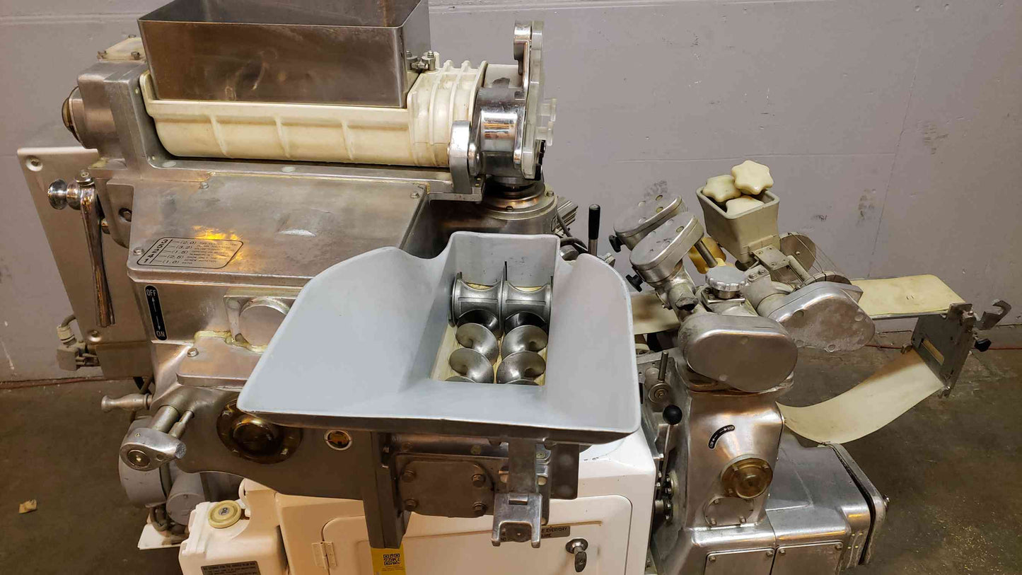Rheon 208SS Encruster '87 220v Encrusting Machine (SKU: 2005AA)(2005AA)