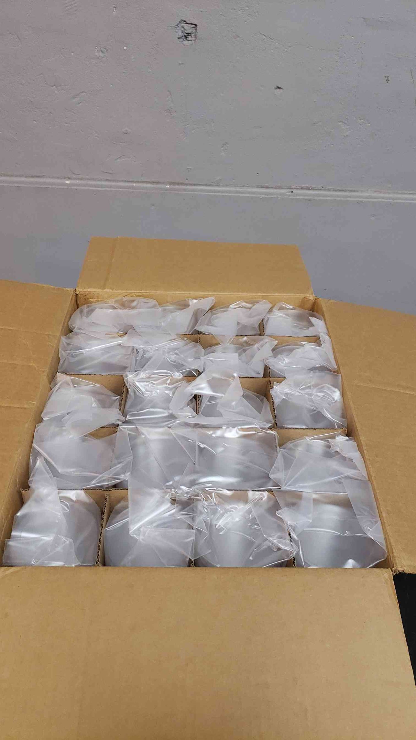 Lot of 2000 Lab Force 100x15mm Sterile Petri Dish (SKU: 4409AA)