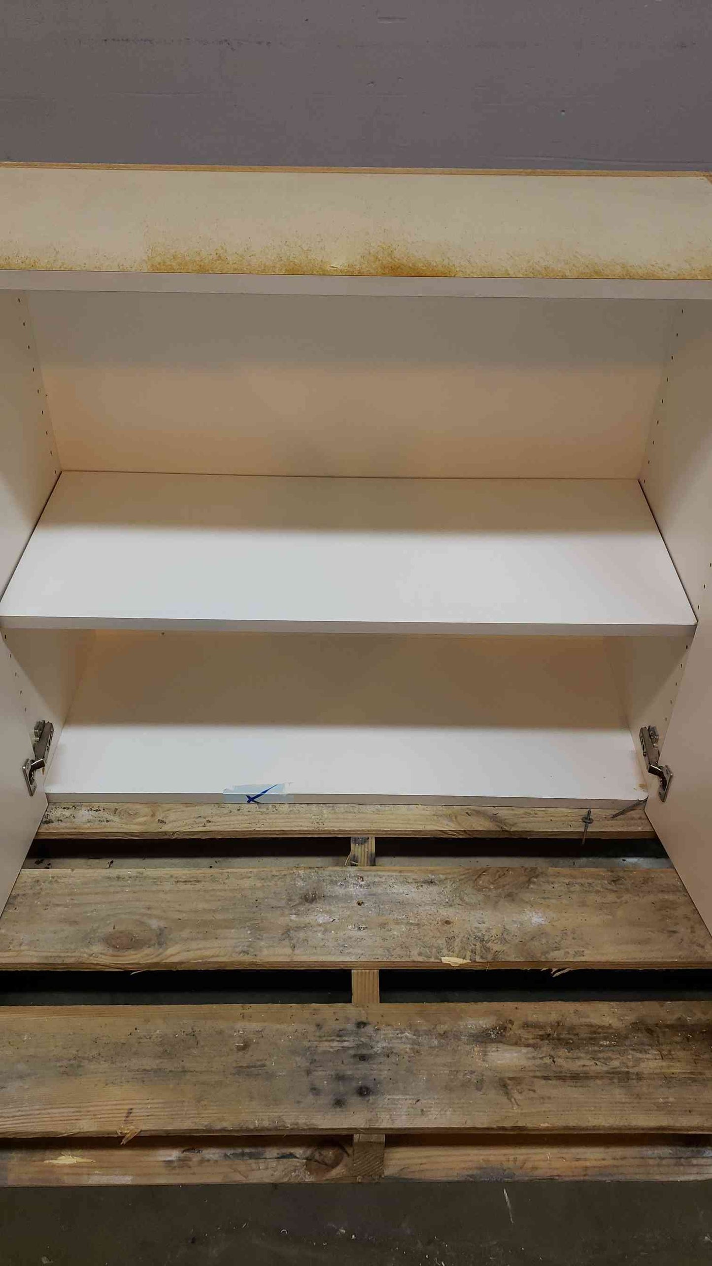 Jamestown 3' Wooden Overhead (SKU: 2487AA)(2487AA)