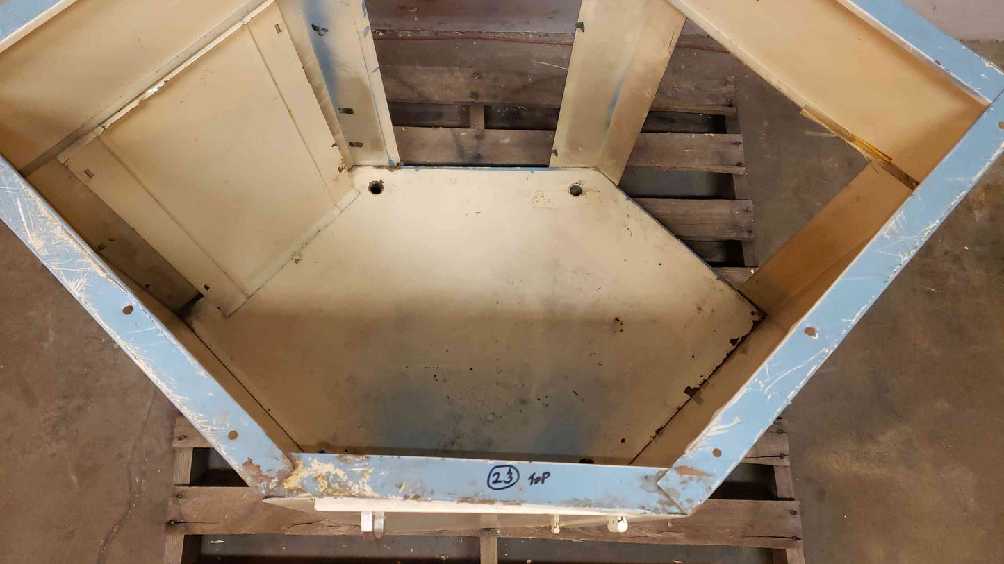 3'9" Kewaunee Cabinet Corner (SKU: 13440AA)(13440AA)