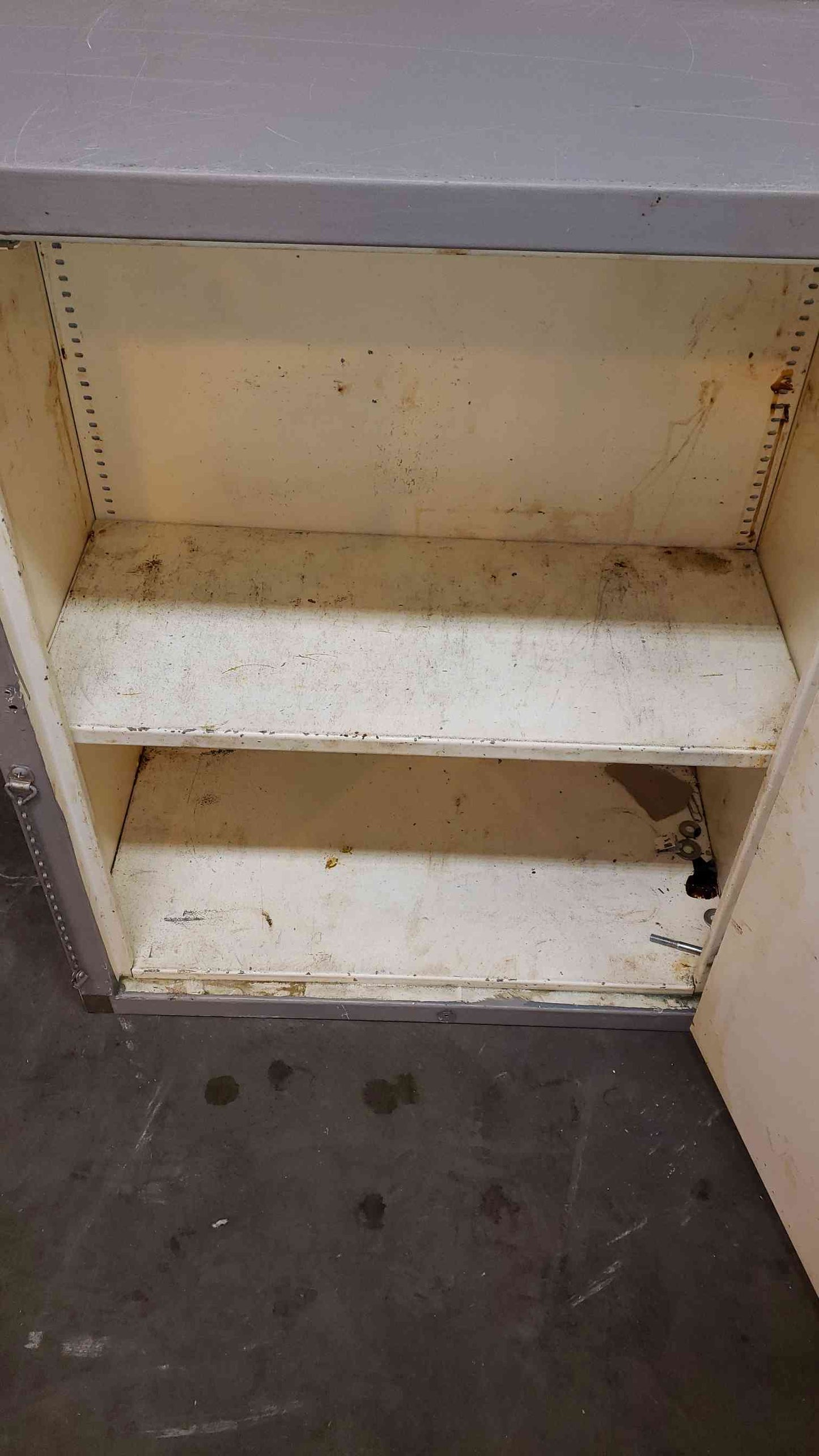 Duralab 2' Solid Overhead (SKU: 2505AA)(2505AA)