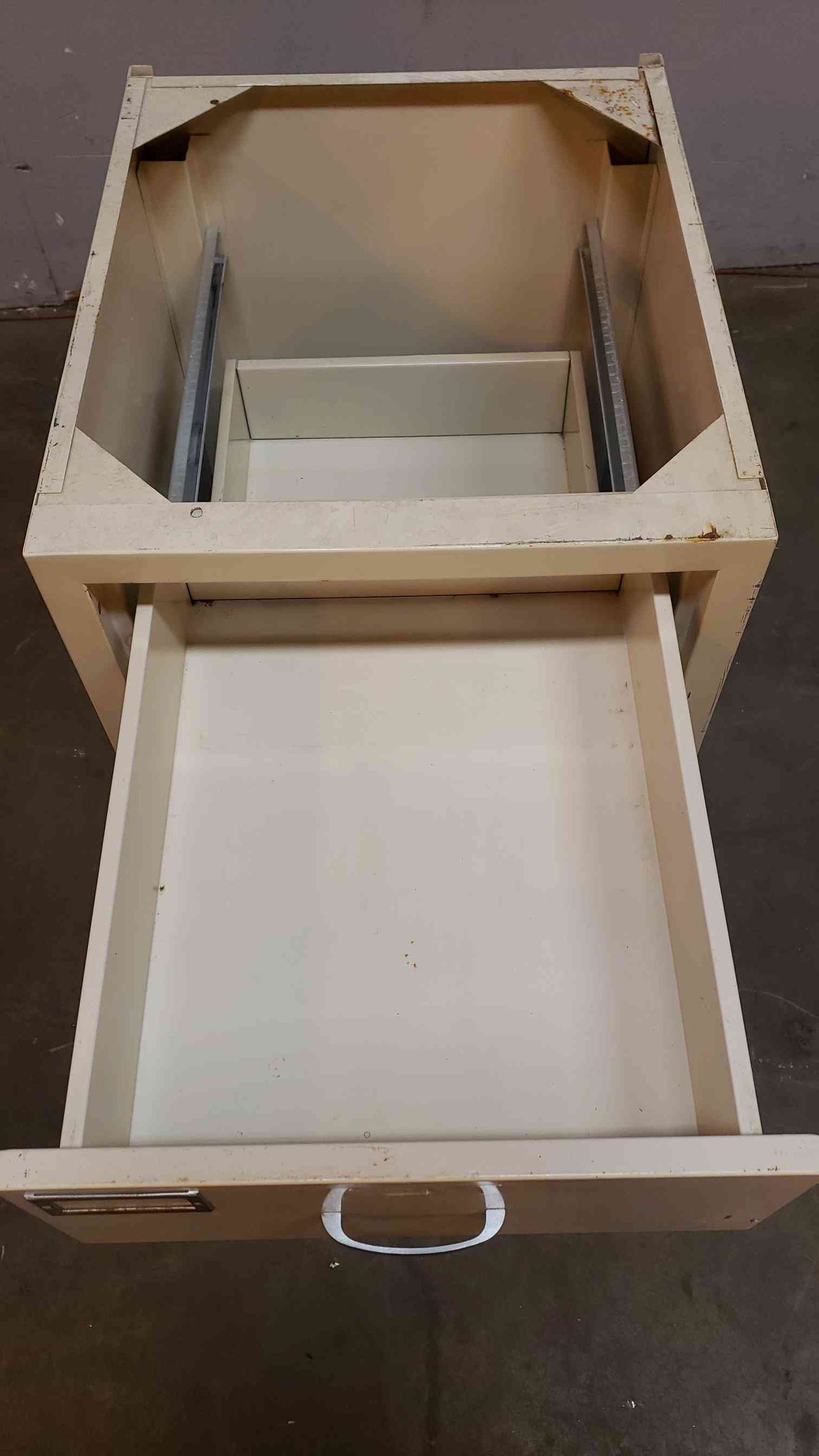 Duralab 1'7" Drawer Casework (SKU: 2500AA)(2500AA)