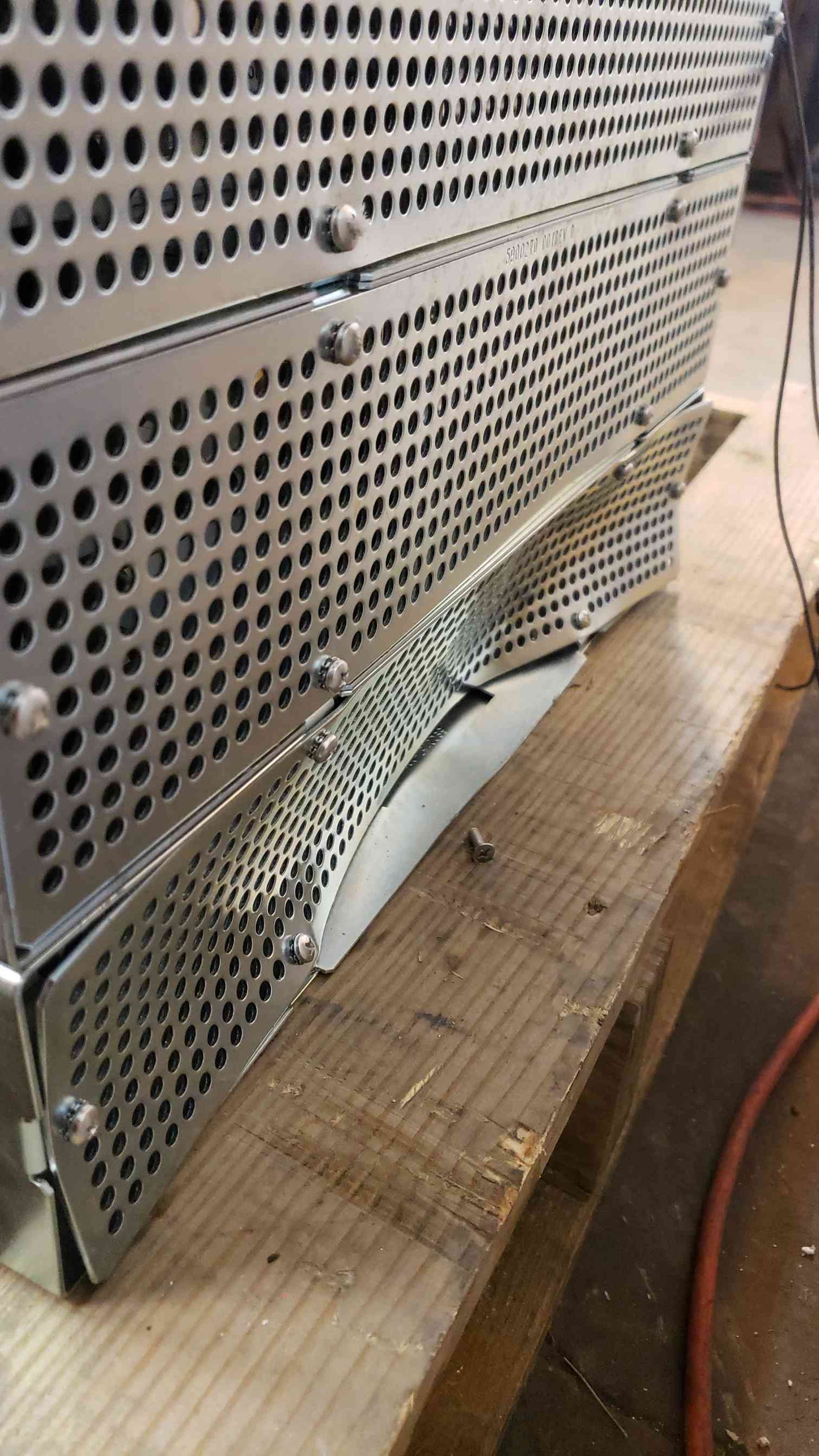 Alpha Technologies Inverter AMPS24-2-24-i4 MBS (SKU: 1923AA)(1923AA)