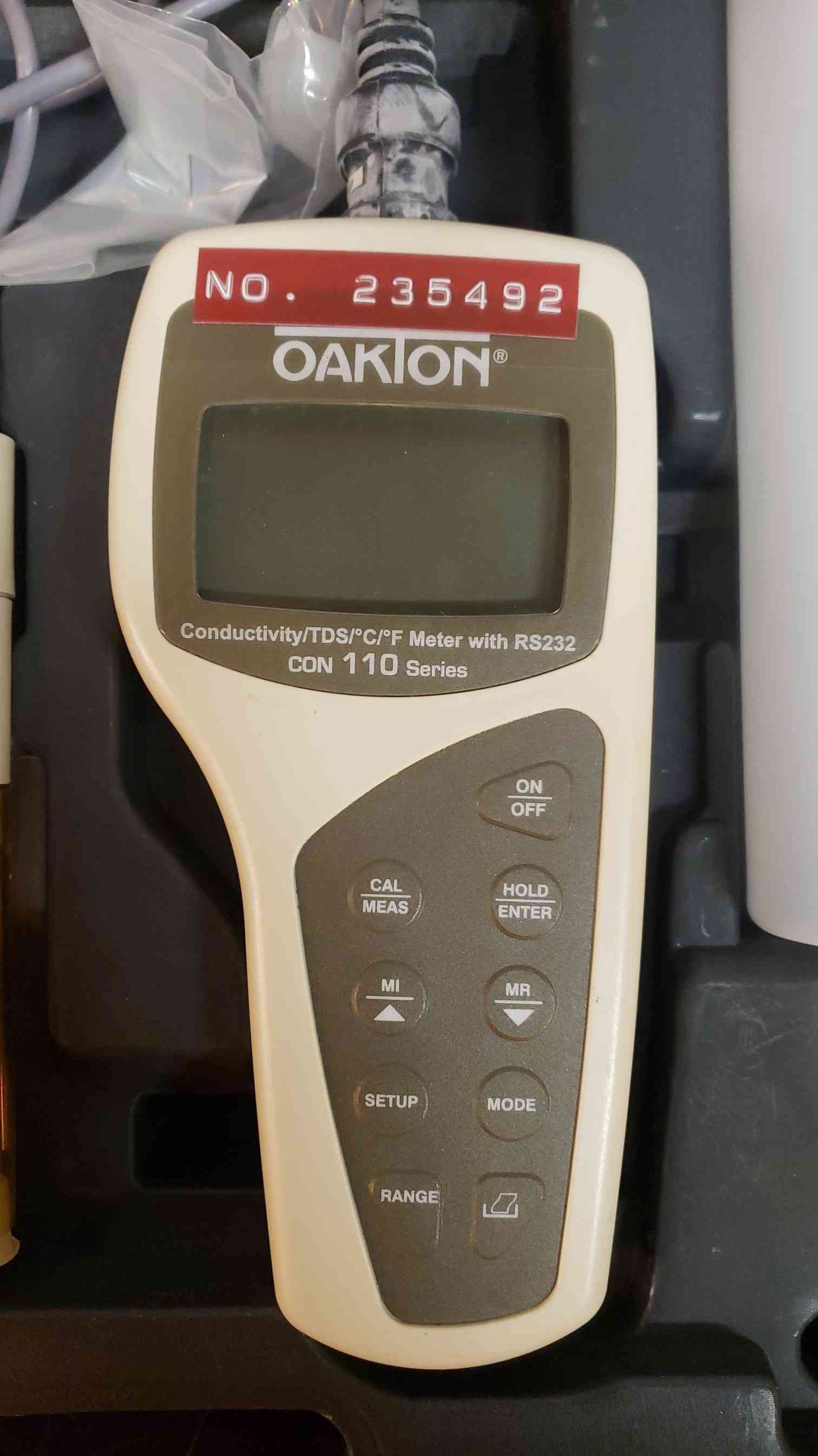 Oakton Kit, Con, 110, Meter/Probe/Case 35607-85 (SKU: 4462AA)(4462AA)