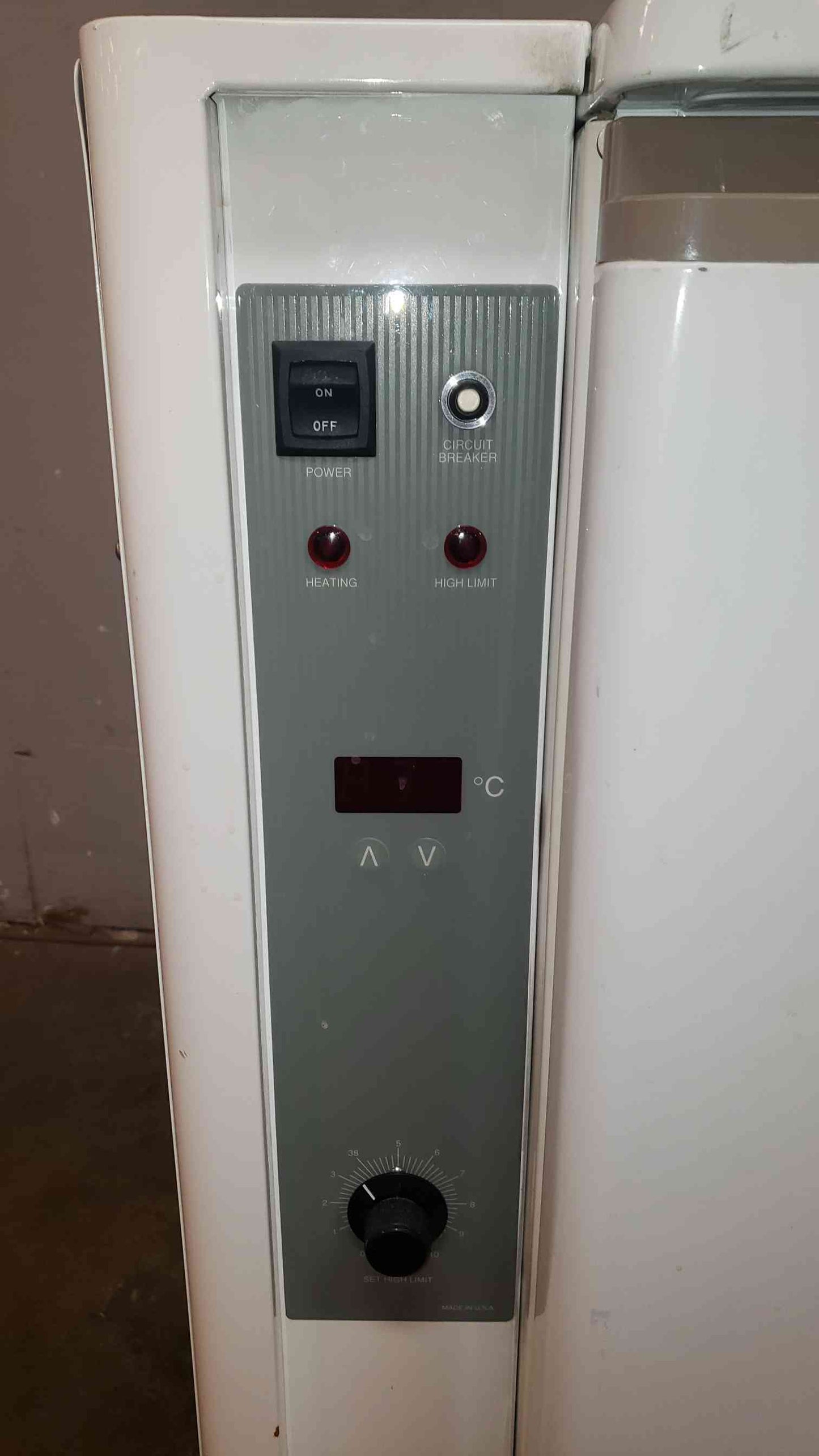 VWR Scientific Low Temperature Incubator Model 2005 (SKU: 4008AA)(4008AA)