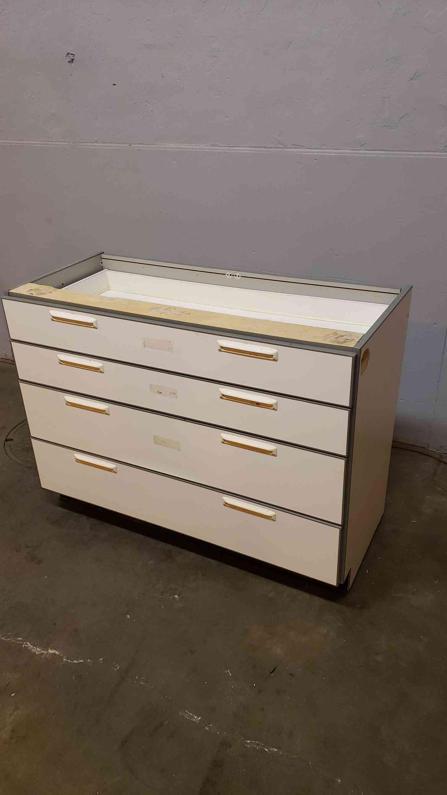 4' Recessed Wooden Casework W/ 4 Drawers(Q16683)