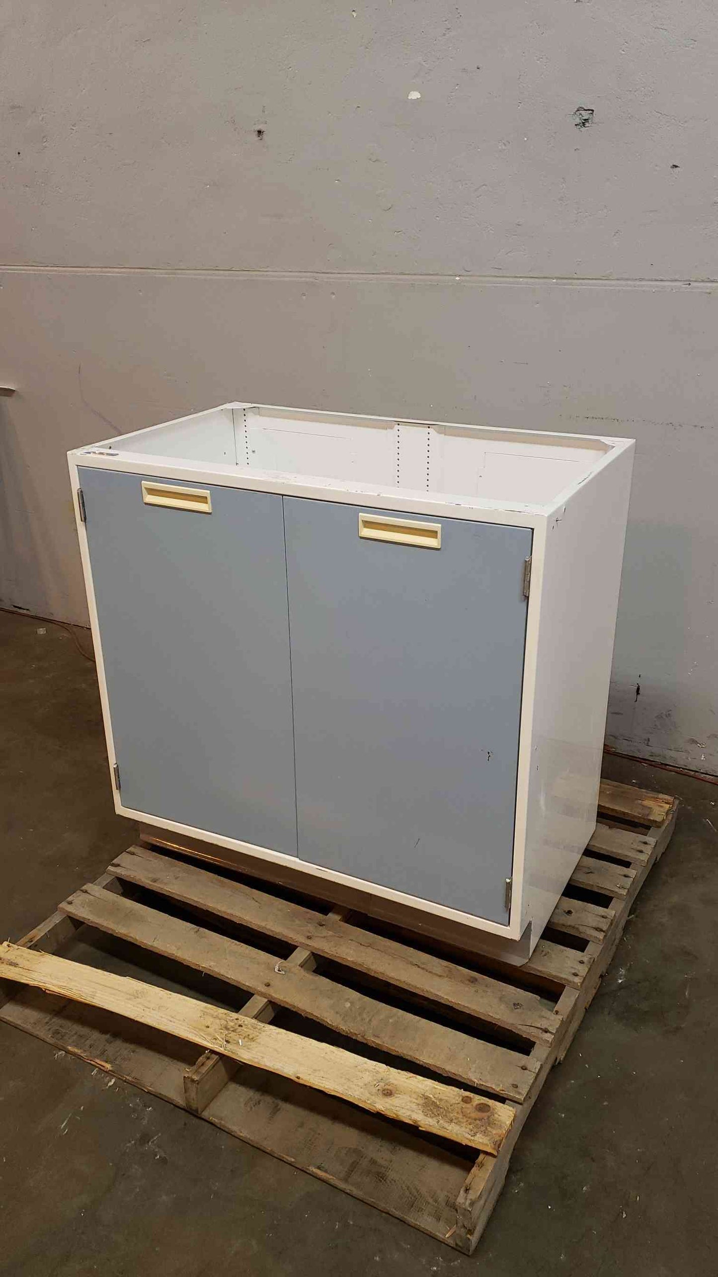 3' Fisher Hamilton Casework W/ 2 Doors(3875AA)