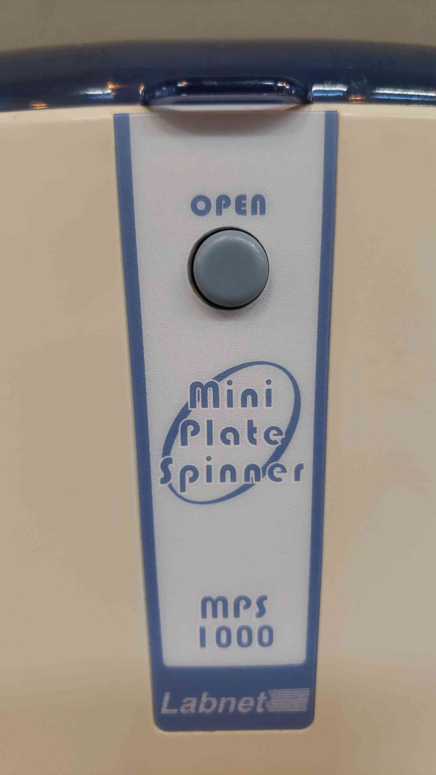 Labnet Mini Plate Spinner Centrifuge C1000