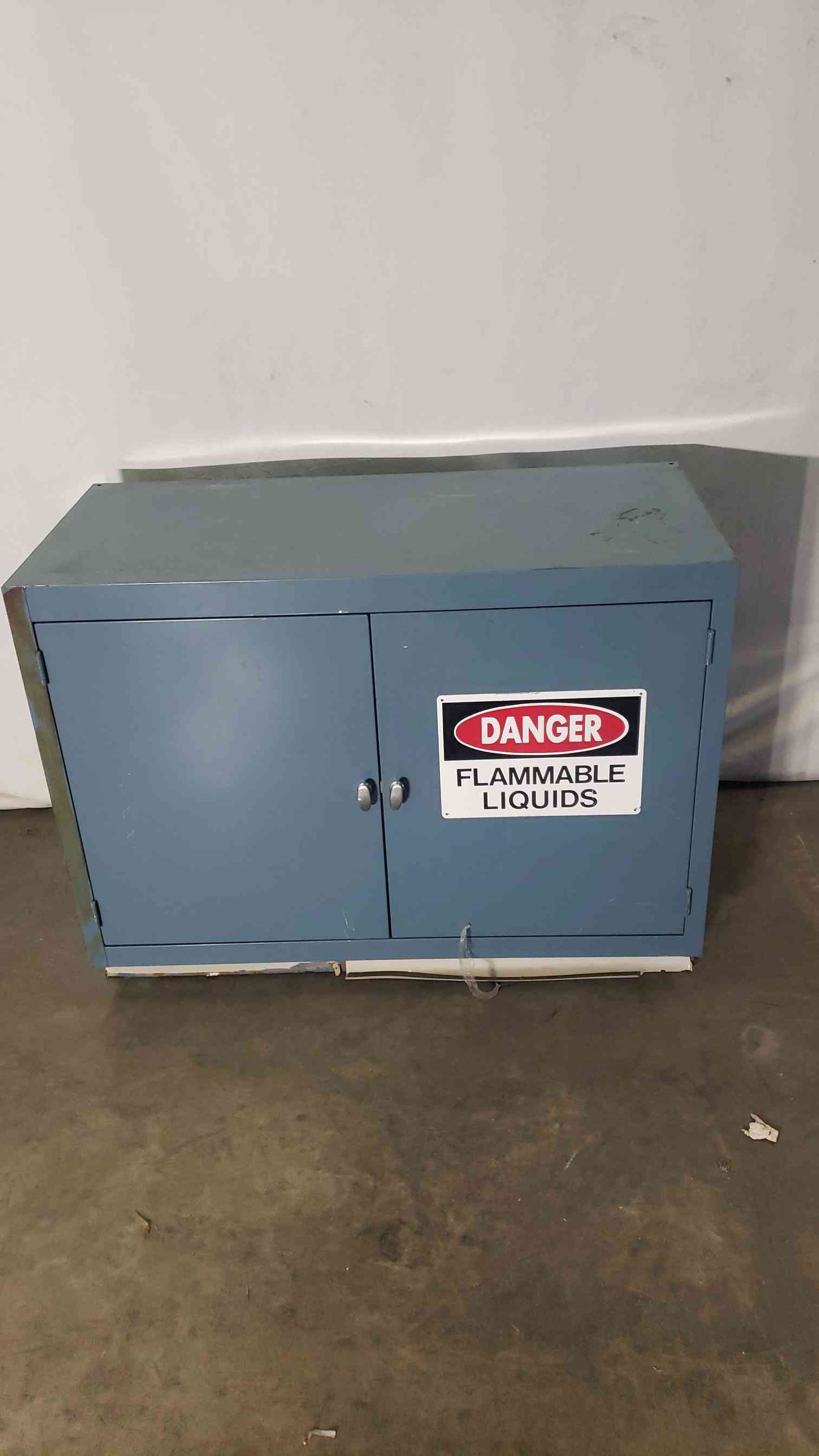 47x22x35 Flammable Casework(100163)