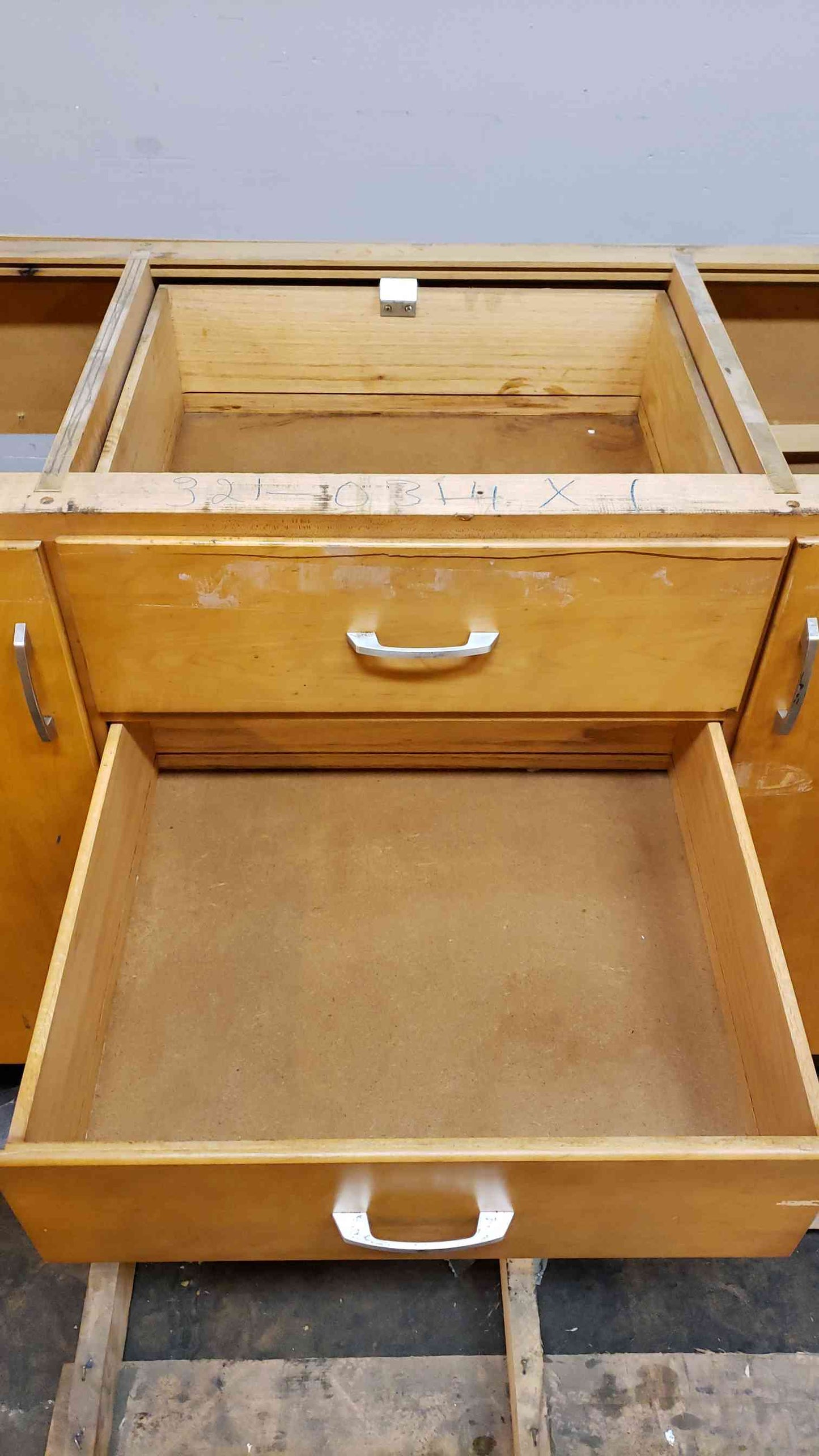 6' Wooden Kewaunee Casework W/ 4 Drawers 2 Doors (1374AA)(1374AA)