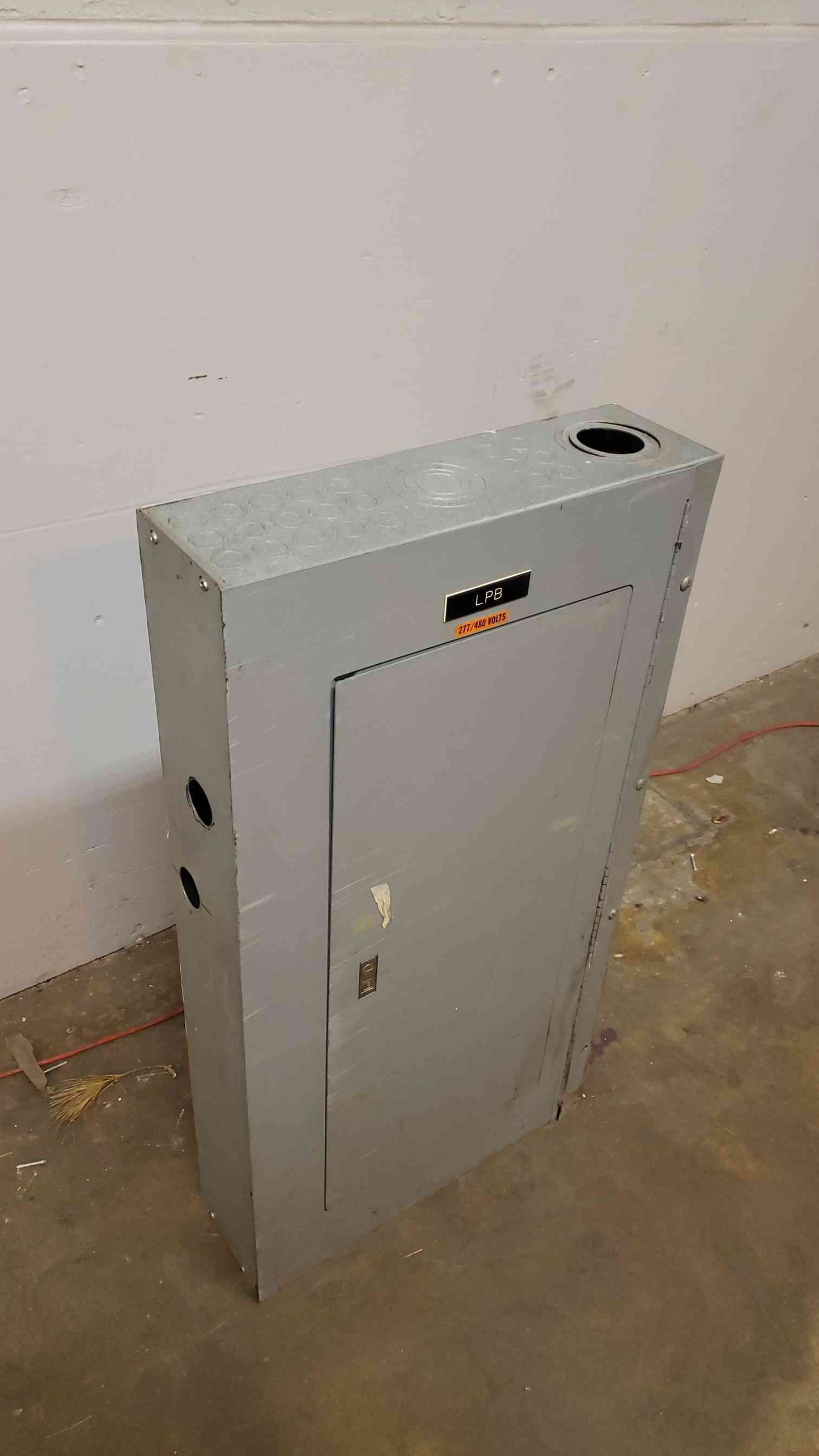 100A NF Square D Panel Board NC38SHR w/ Main 480V LOADED(100299)