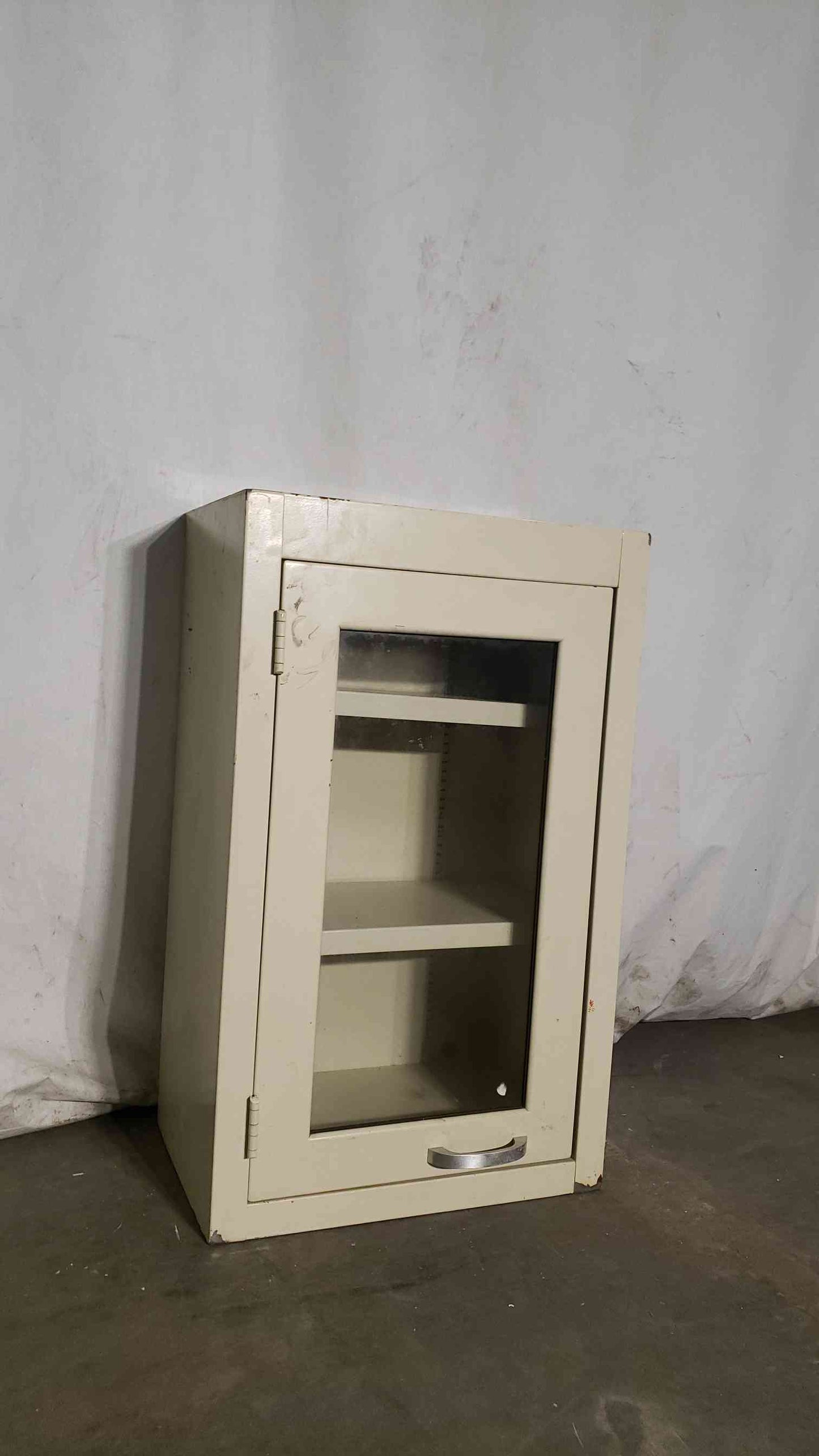 18" Duralab Overhead Cabinet(100074)